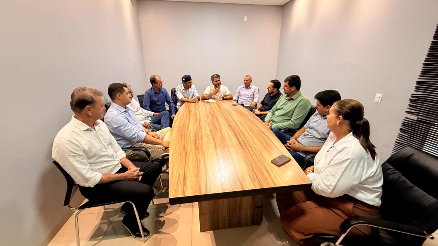 Liderados por Flori, prefeitos do Cone-Sul anunciam apoio a Marcos Rogério