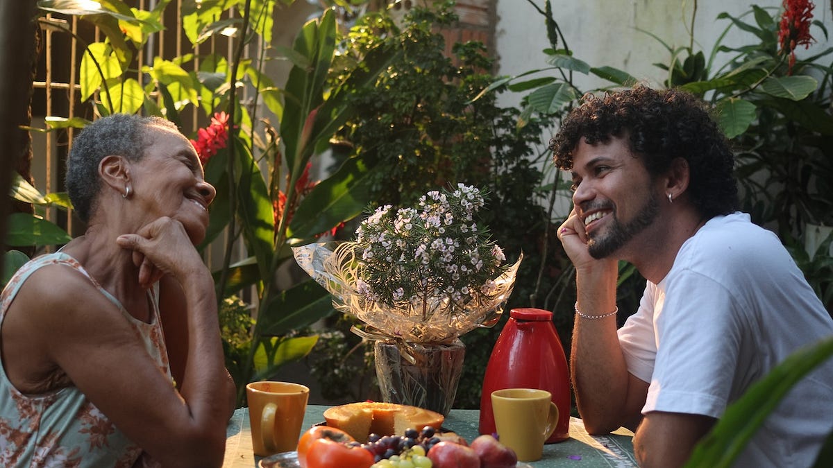 O que o novo filme de Amanara Brandão ensina sobre memória, inclusão e poder de narrar em Rondônia