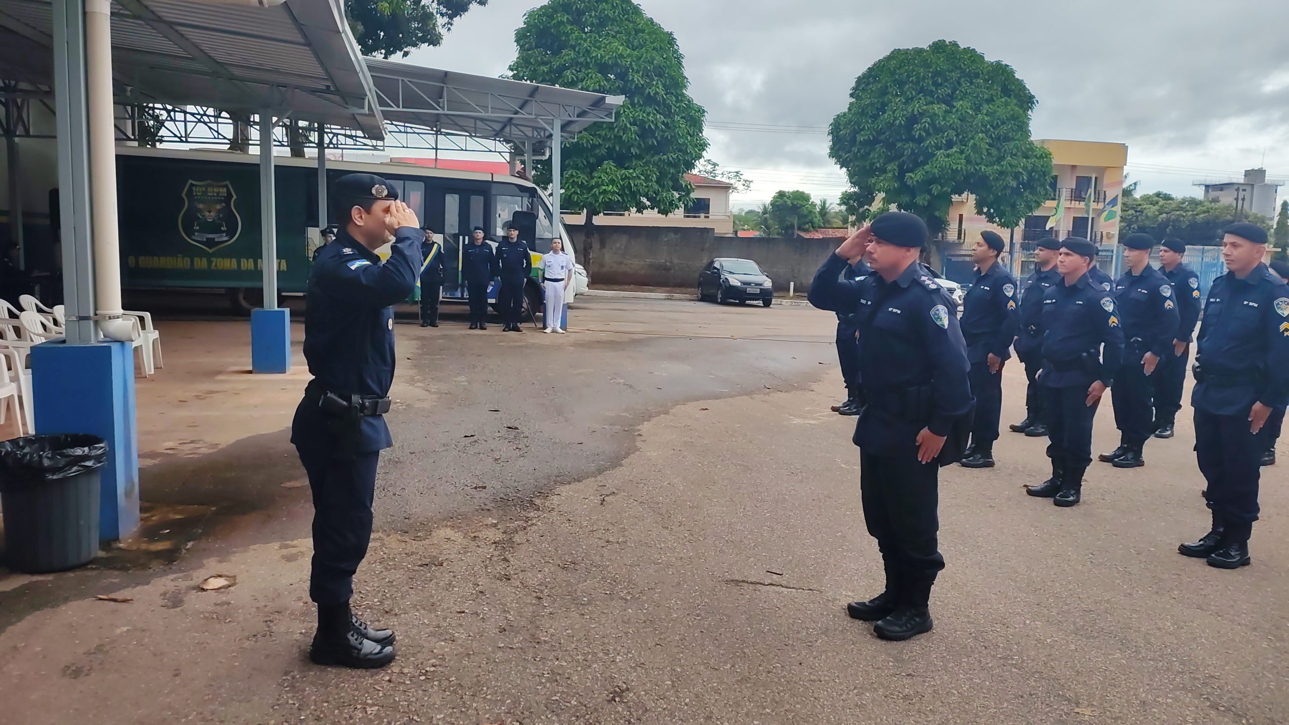 10º BATALHÃO DE POLÍCIA MILITAR REALIZA FORMATURA ALUSIVA AO DIA DE TIRADENTES