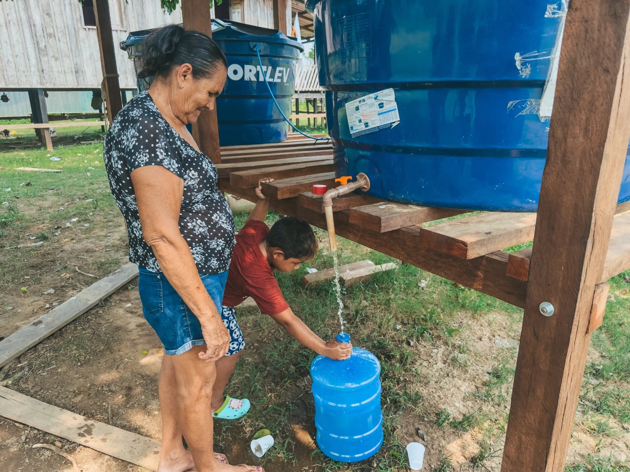 Campanha da Prefeitura de Porto Velho combate estiagem e queimadas