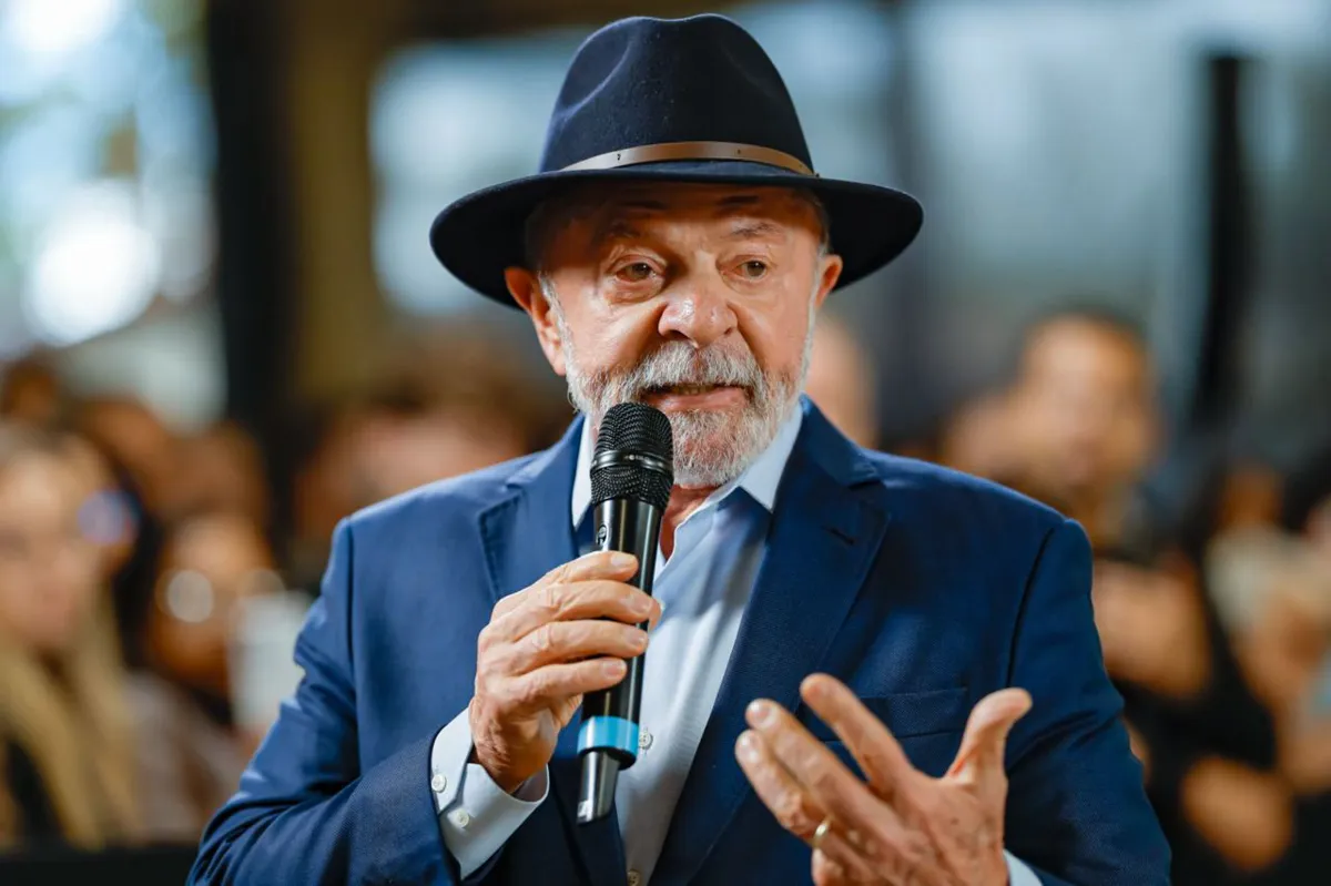 Campanha de Lula anuncia quebra de sigilo e cobra resposta de Flávio Bolsonaro