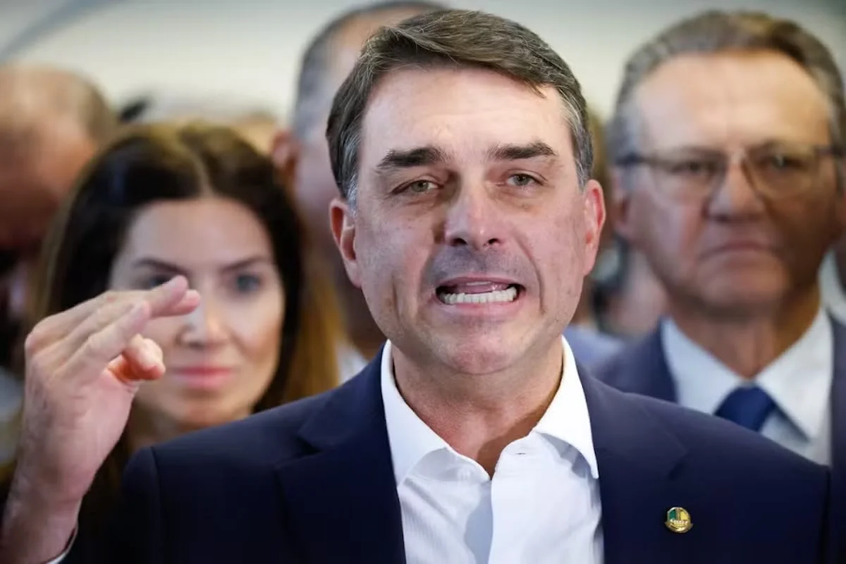 Deputados dos EUA cobram Rubio sobre papel do governo na fuga de Flávio