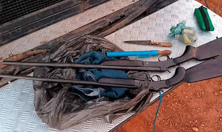 BRASIL CONTRA O CRIME ORGANIZADO – PMRO APREENDE ARMAS DE FOGO DURANTE OPERAÇÃO EM SÃO MIGUEL DO GUAPORÉ