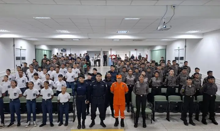 Polícia Militar por meio do 6º BPM, realiza aula inaugural do Programa Polícia Militar Mirim 2026 em Guajará-Mirim